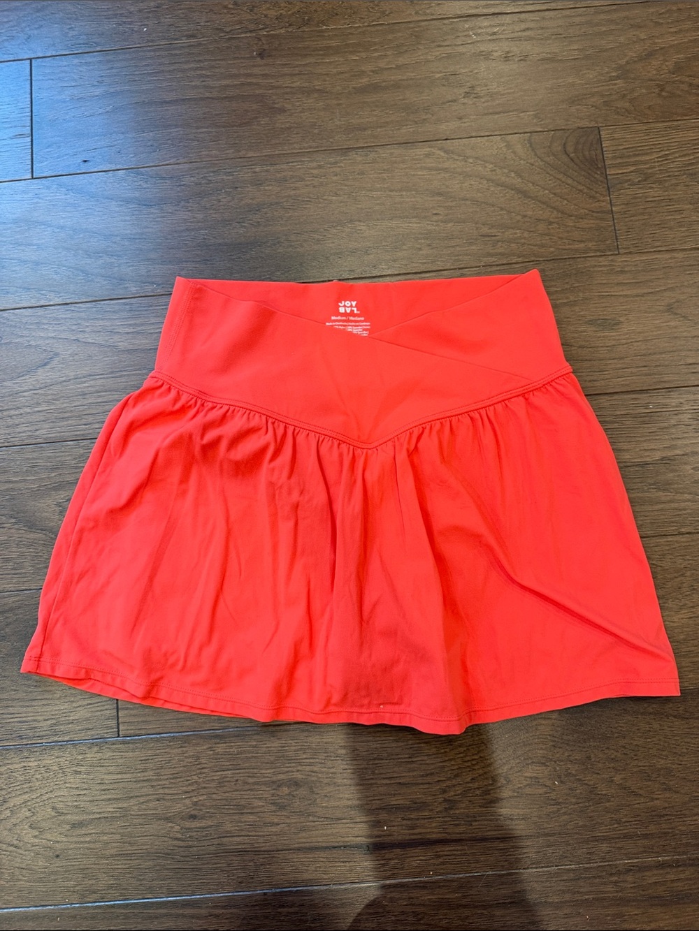JoyLab Bright Red Circle Skirt with V-Front Waistband Size Medium - C72-015